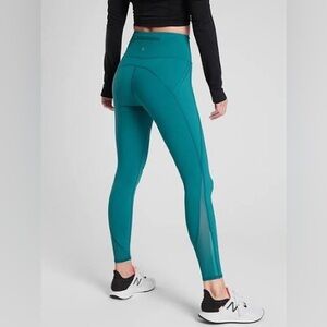 Athleta Lightning Stash Pocket 7/8 Tight XS